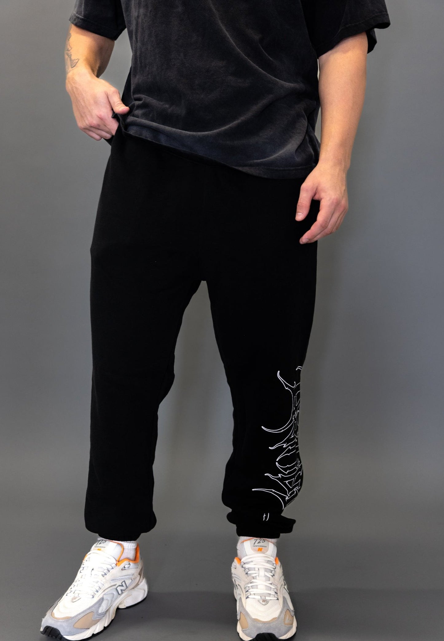 SIGNATURE EDGE LOGO JOGGERS BLACK