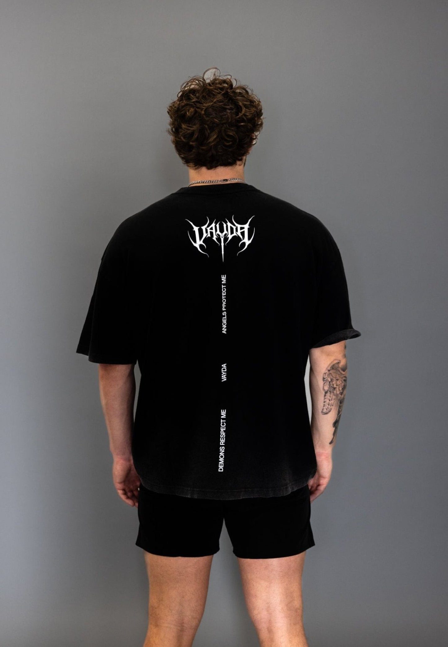 HELLFIRE GUARDIAN OVERSIZED TEE VINTAGE BLACK