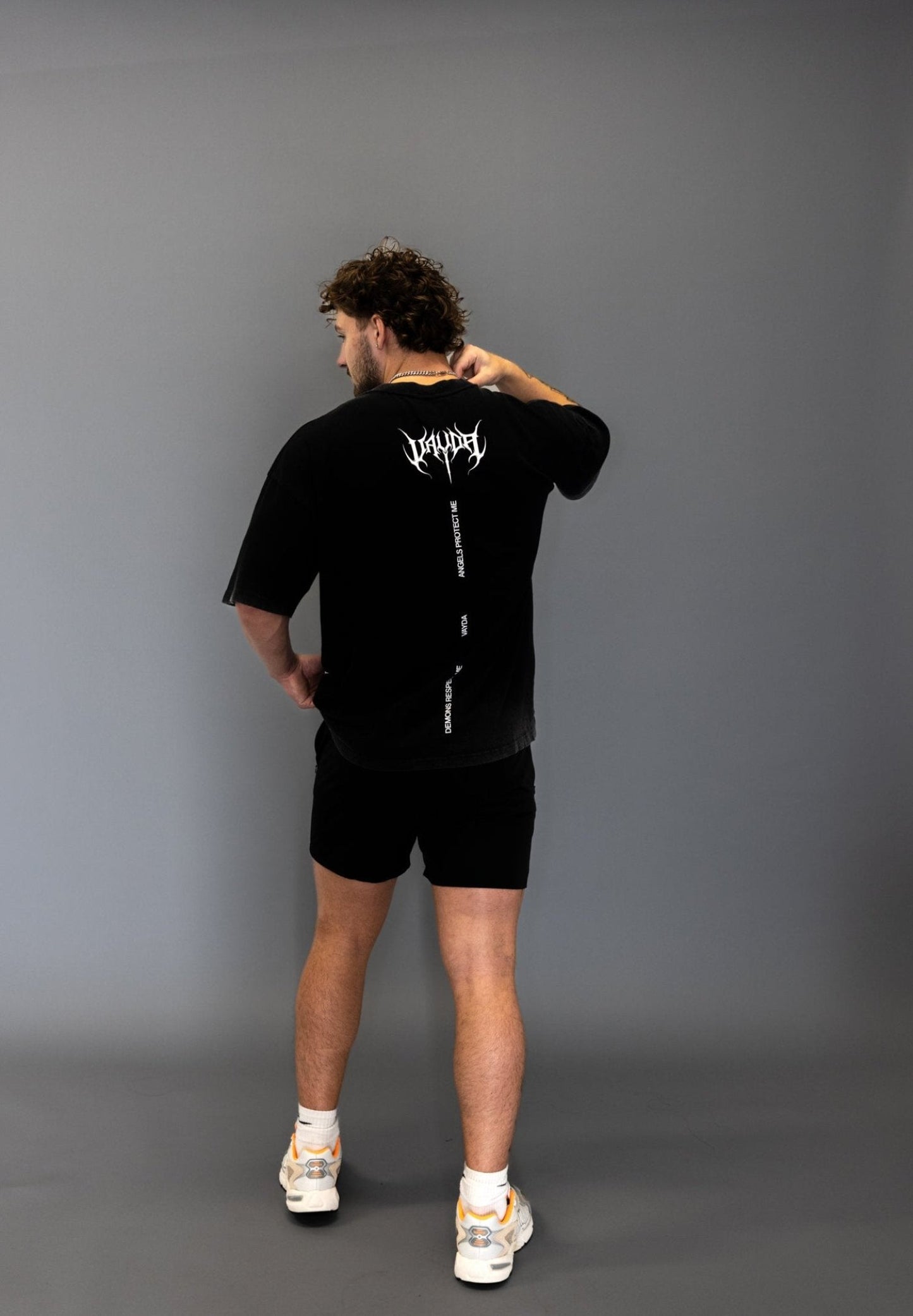 HELLFIRE GUARDIAN OVERSIZED TEE VINTAGE BLACK