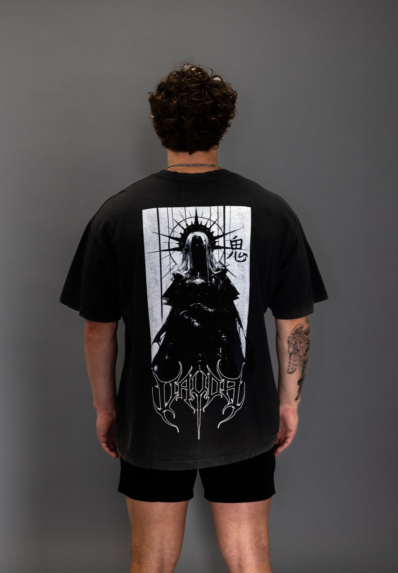 DIVINE DUALITY OVERSIZED TEE VINTAGE BLACK