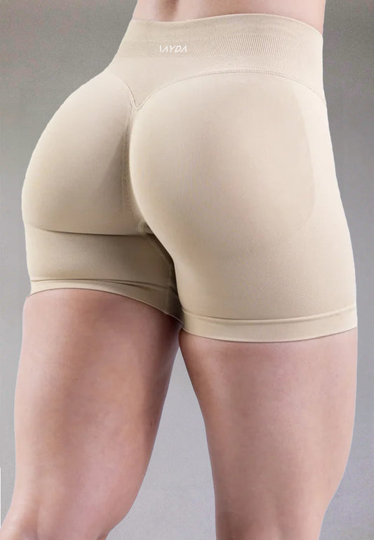 DIVIDE ESSENTIAL SHORTS SAND